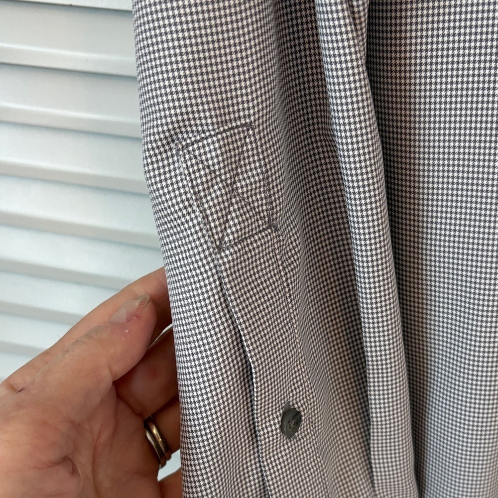 Rustic Ridge Gray Button-Up Performance Shirt - Picture 6 of 9